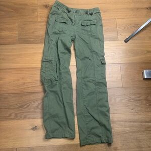 Brandy Melville “Army Green” Cargo Pants